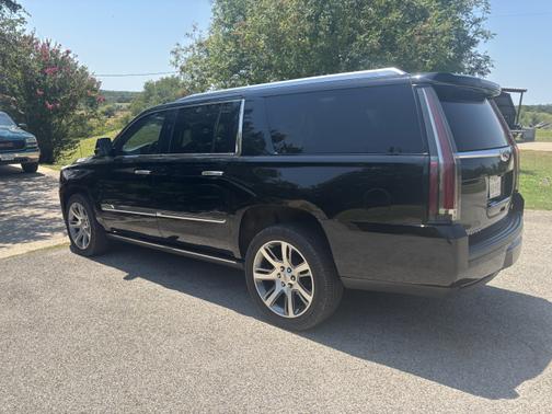 2017 Cadillac Escalade ESV Premium Collection