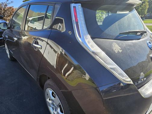 2016 Nissan Leaf S