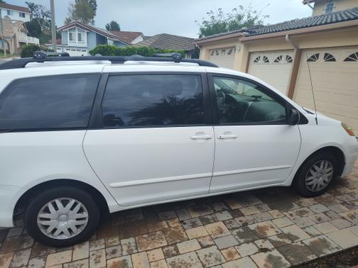 2010 Toyota Sienna CE