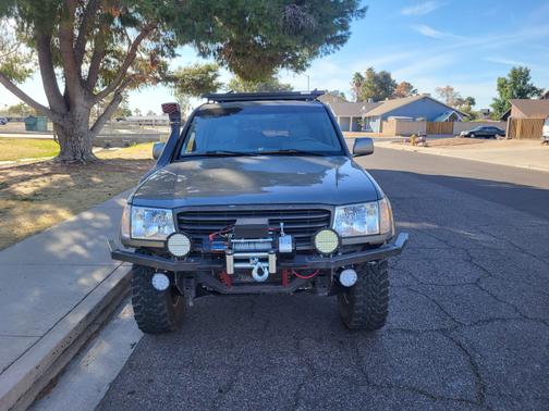 2000 Toyota Land Cruiser Base