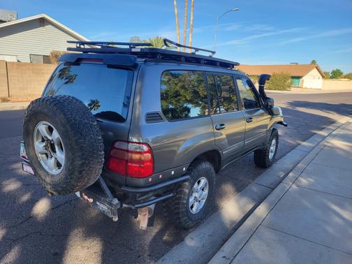 2000 Toyota Land Cruiser Base