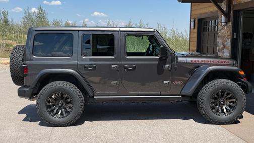 Gray 2018 Jeep Wrangler Unlimited Rubicon