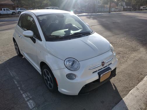2013 FIAT 500e Battery Electric