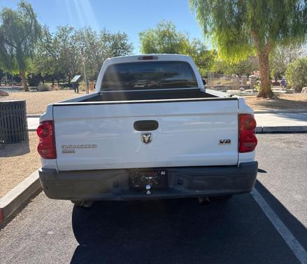White 2005 Dodge Dakota ST Club Cab
