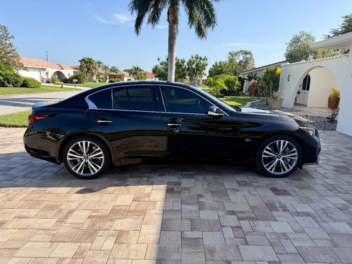 Black 2019 INFINITI Q50 3.0t Sport