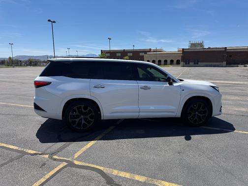White 2024 Lexus TX 500h F SPORT Premium