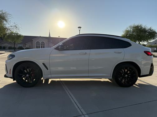 2023 BMW X4 M40i