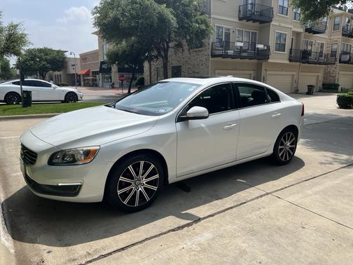White 2017 Volvo S60 Inscription T5