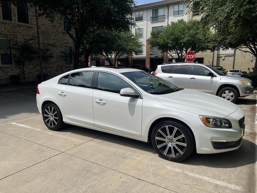 White 2017 Volvo S60 Inscription T5