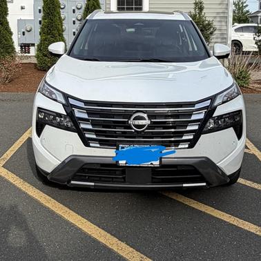 White 2024 Nissan Rogue SL