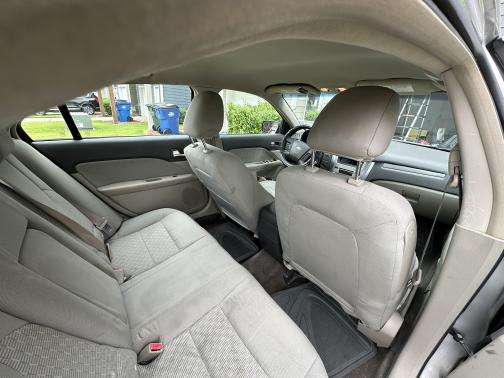 2010 Ford Fusion S