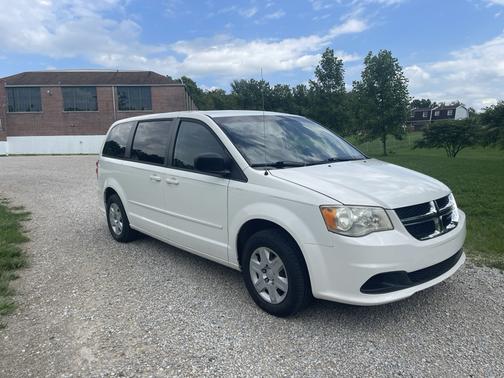 White 2012 Dodge Grand Caravan SE/AVP