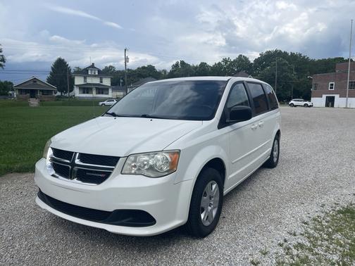 White 2012 Dodge Grand Caravan SE/AVP
