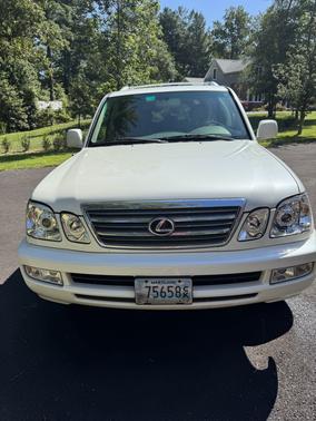 2004 Lexus LX 470 Base