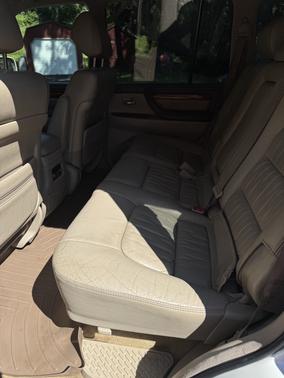 2004 Lexus LX 470 Base
