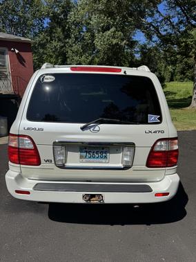 2004 Lexus LX 470 Base