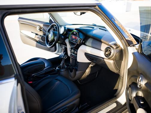 Silver 2015 MINI Hardtop Cooper