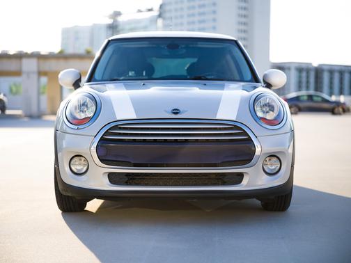Silver 2015 MINI Hardtop Cooper