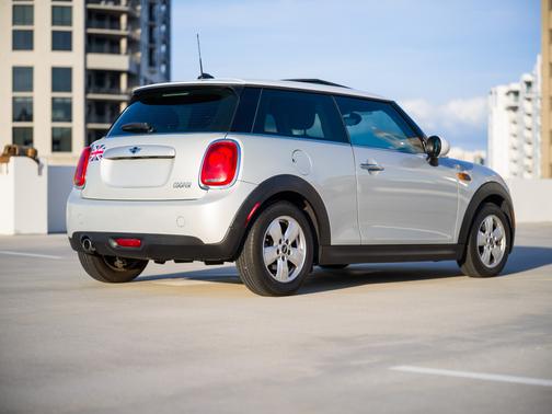 Silver 2015 MINI Hardtop Cooper