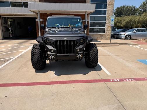 Gray 2023 Jeep Gladiator Rubicon