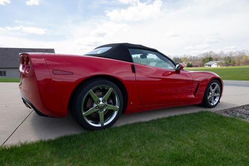 Red 2006 Chevrolet Corvette Base