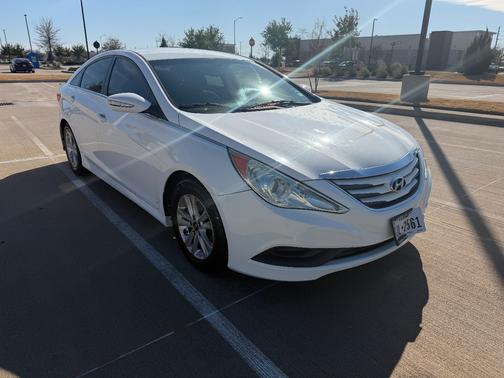 2014 Hyundai SONATA GLS