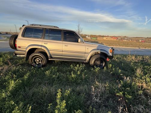 1997 Toyota Land Cruiser Base