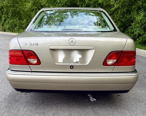 1999 Mercedes-Benz E-Class E320