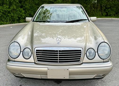 1999 Mercedes-Benz E-Class E320