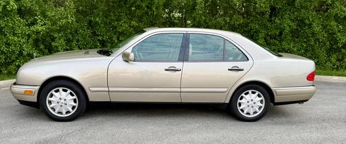 1999 Mercedes-Benz E-Class E320