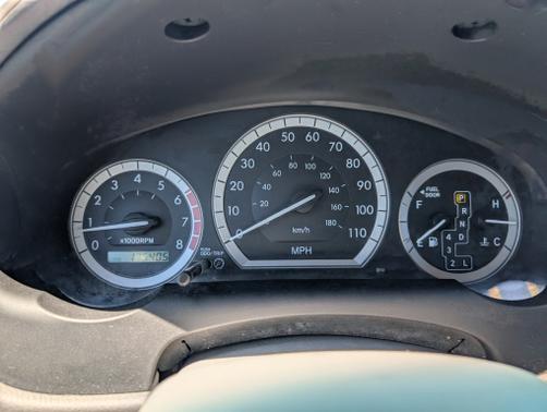 2004 Toyota Sienna CE
