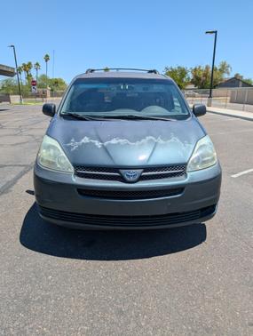 2004 Toyota Sienna CE
