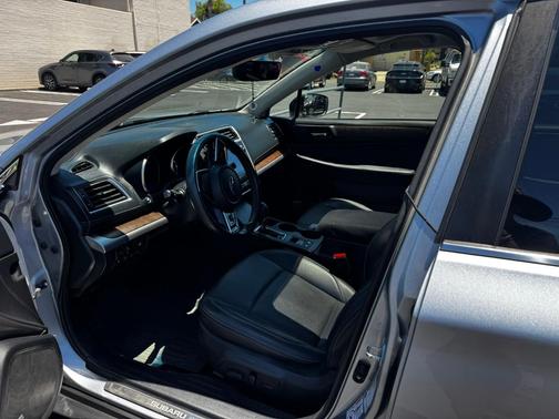 Silver 2019 Subaru Outback 2.5i Limited