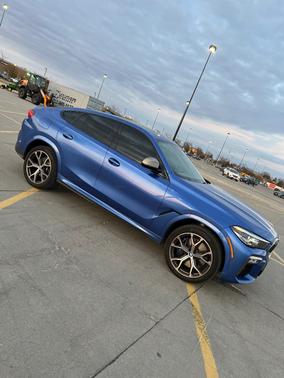 2020 BMW X6 M50i
