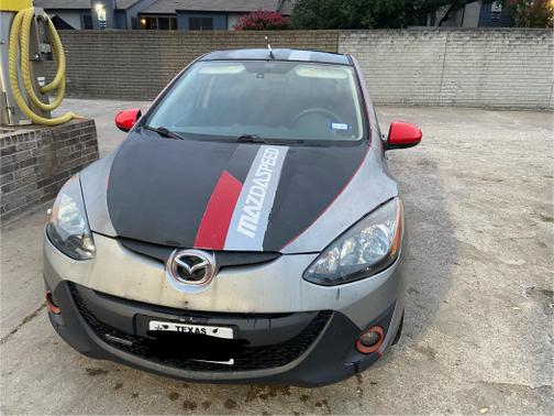 2012 Mazda Mazda2 Touring