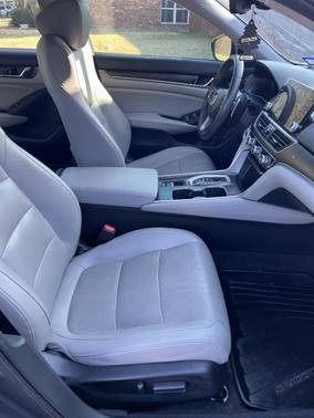 2019 Honda Accord Touring 2.0T