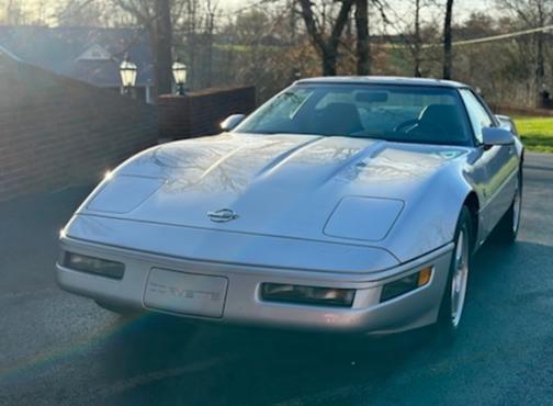 Silver 1996 Chevrolet Corvette Base