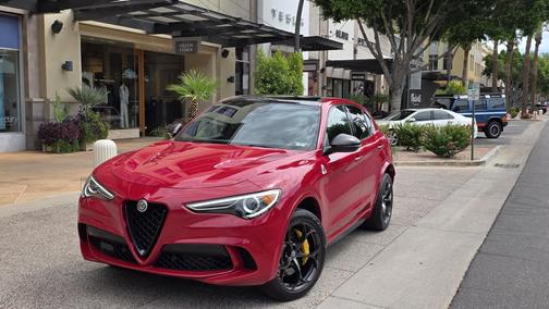2020 Alfa Romeo Stelvio Quadrifoglio