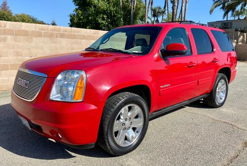 Red 2011 GMC Yukon SLT