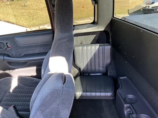 1999 Chevrolet S-10 LS Extended Cab