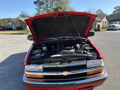 1999 Chevrolet S-10 LS Extended Cab
