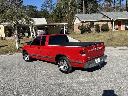 1999 Chevrolet S-10 LS Extended Cab
