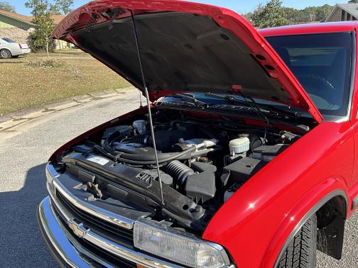 1999 Chevrolet S-10 LS Extended Cab