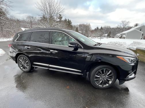 2019 INFINITI QX60 LUXE