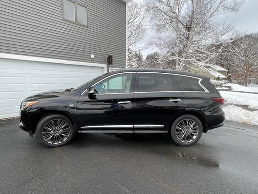 2019 INFINITI QX60 LUXE
