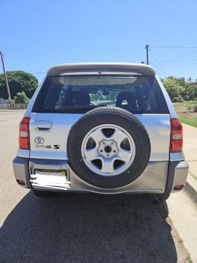 2005 Toyota RAV4 Base