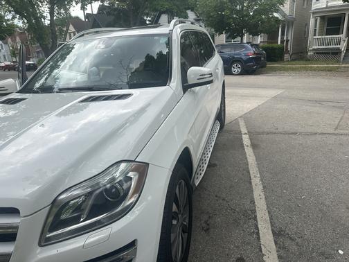 White 2016 Mercedes-Benz GL-Class GL 450 4MATIC