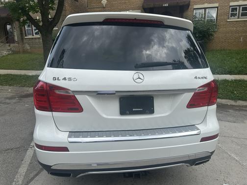 White 2016 Mercedes-Benz GL-Class GL 450 4MATIC