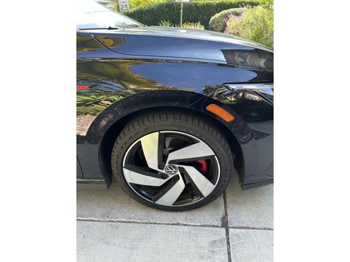 2024 Volkswagen Golf GTI 2.0T S DSG