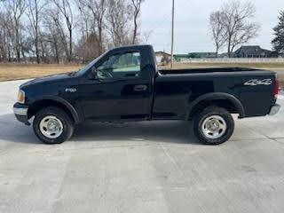 Black 2002 Ford F-150 XL